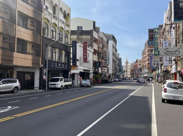 台南東區店面-6